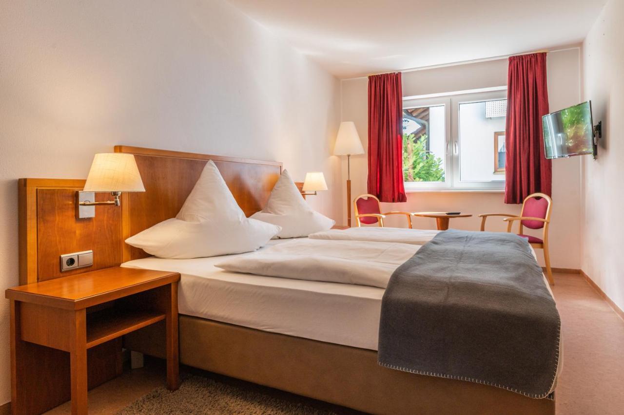 Hotel Am Kirchplatz Uberlingen Exterior photo